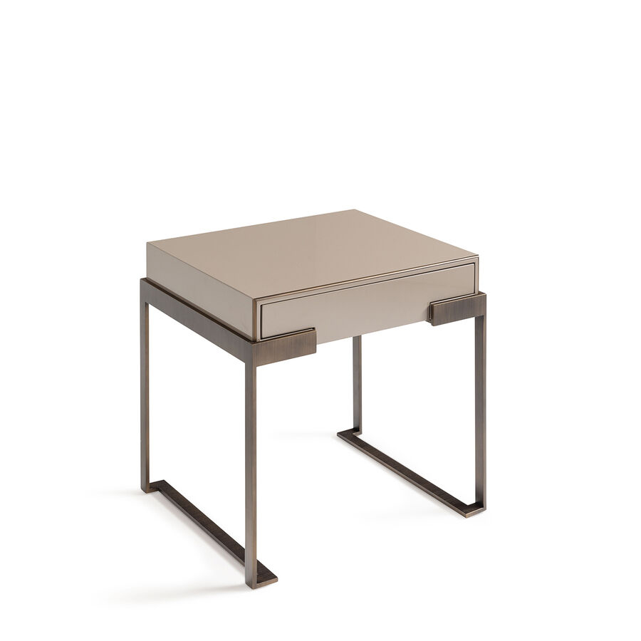 fendi-AURA BEDSIDE TABLE